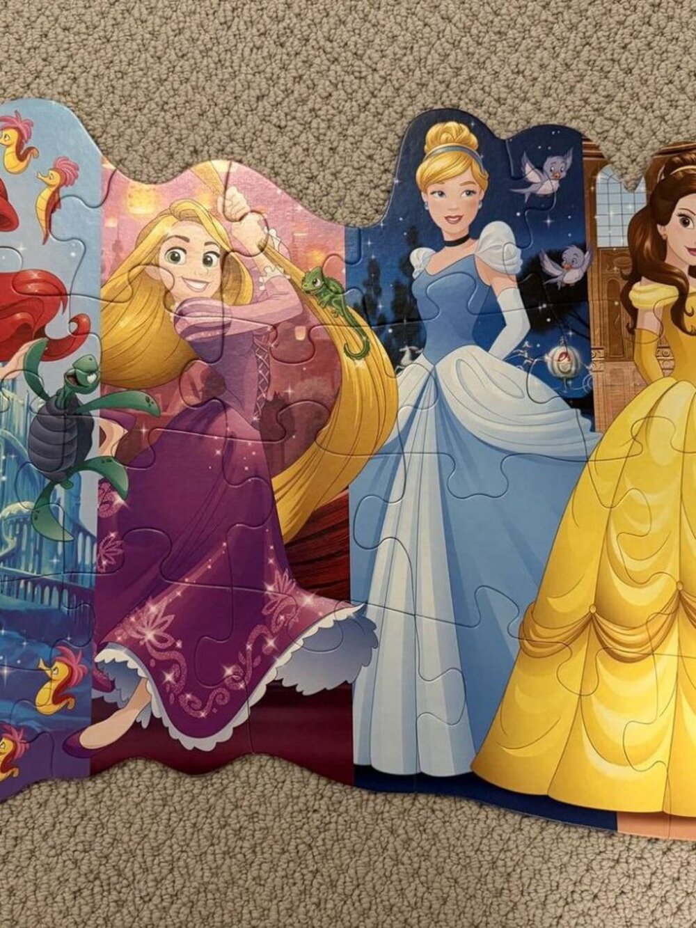 Ravensburger Disney Pretty Princesses Shaped Floor Puzzle 24 Pieces